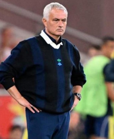 yuz-yuze-gorusme-gerceklesti-jose-mourinho-real-madrid-icin-gun-sayiyor-MxmQ8BrY.jpg